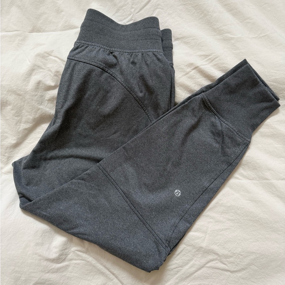 Lululemon Metro Miles Jogger